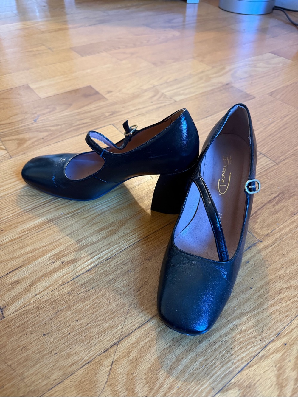 Black Mary Jane Block Heel Pumps with Strap